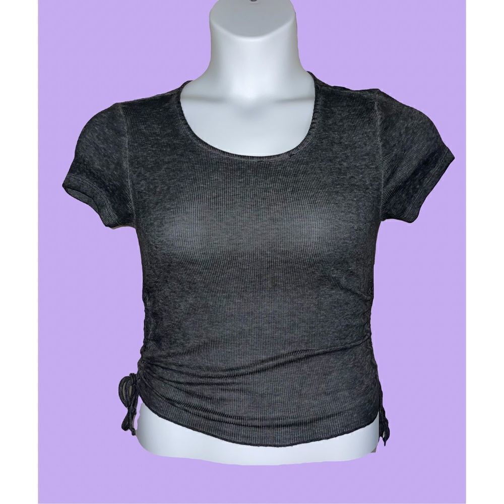 Hippie Rose Black/Gray Top - NWT - Size Small